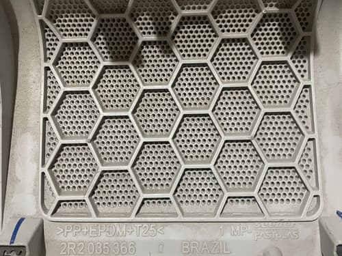 001830 Moldura Tela Alto Falante Vw Constellation L/d