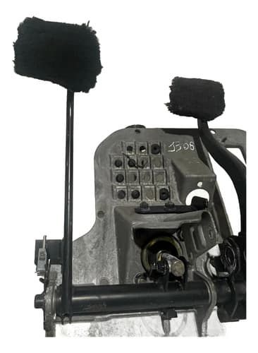 004719 Pedaleira Volvo Fh Não Completa Sem Detalhe