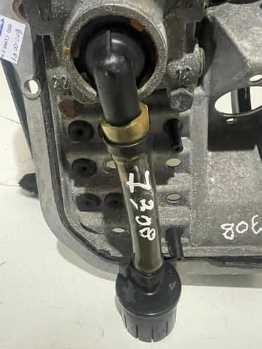 004719 Pedaleira Volvo Fh Não Completa Sem Detalhe