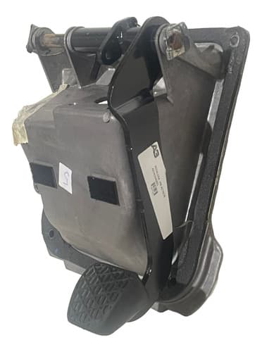 004758 Pedaleira Mb Actros A9342940001 Com Detalhe