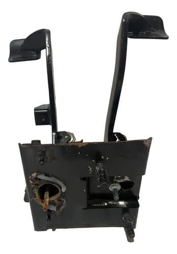 004732 Pedaleira Ford Cargo 816 2014 Xc45 7n546 -bb