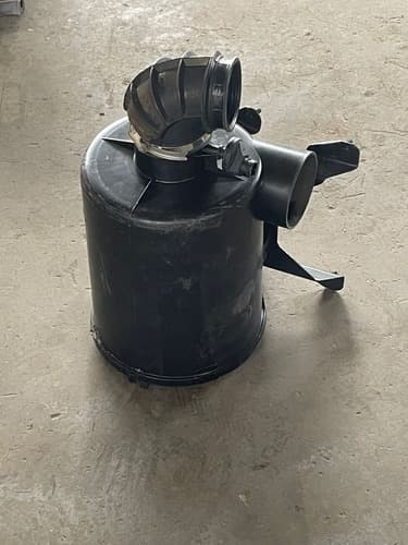 005198 Carcaça Filtro De Ar Accelo Mercedes Benz Sem Tampa