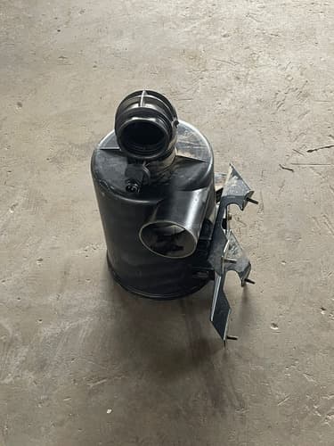 005198 Carcaça Filtro De Ar Accelo Mercedes Benz Sem Tampa