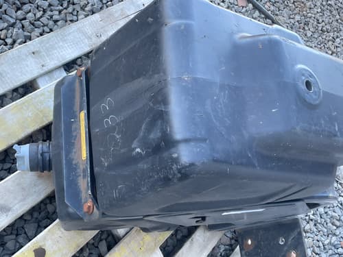 005457 Dc4650250 Tanque Arla Ford Cargo Com Suporte