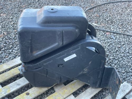 005457 Dc4650250 Tanque Arla Ford Cargo Com Suporte