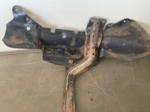 005458 Suporte Paralama Cabine Scania 124