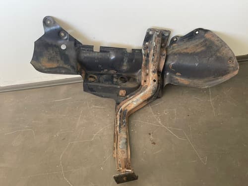 005458 Suporte Paralama Cabine Scania 124