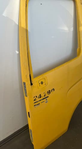 005421 Porta Usada Original Com Detalhe Le Vw Constellation