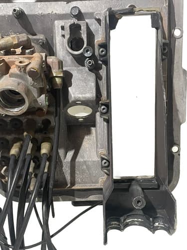 004718 Pedaleira Volvo Fh 2011 8189958 Com Detalhe