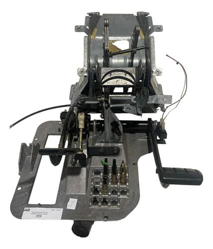 004718 Pedaleira Volvo Fh 2011 8189958 Com Detalhe