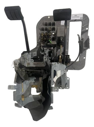 004718 Pedaleira Volvo Fh 2011 8189958 Com Detalhe