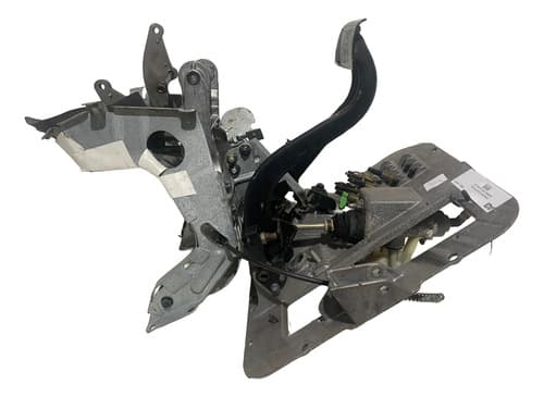 004718 Pedaleira Volvo Fh 2011 8189958 Com Detalhe