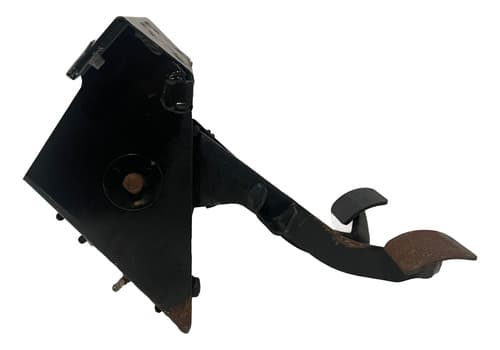 004733 Pedaleira Ford Cargo 816 2014