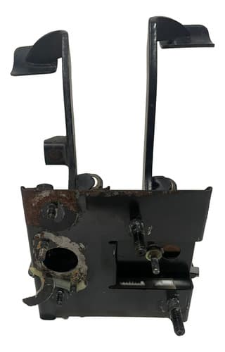 004733 Pedaleira Ford Cargo 816 2014