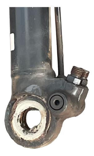 005448 Pistao De Bascular Cabine Volvo Vm Com Suporte