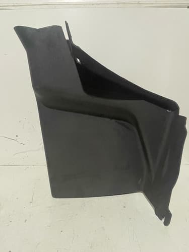 004554 Acabamento Tampa Painel Lateral Volvo com Detalhe