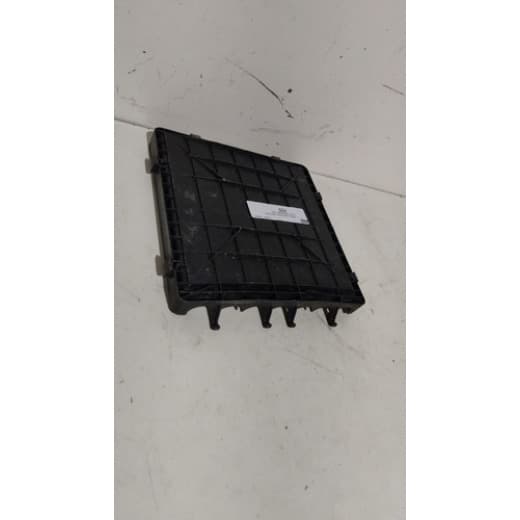 004426 Tampa Caixa Fusível MB Actros 0005400882 Com Detalhe