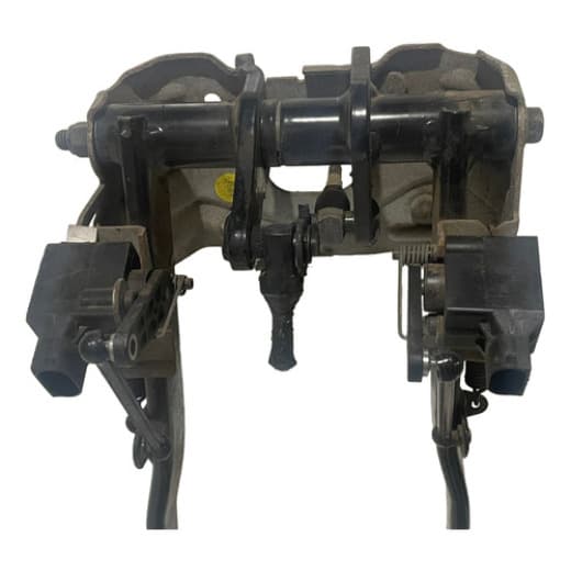 003994 Bigode Central do Para-choque Iveco Stralis (Spoiler)
