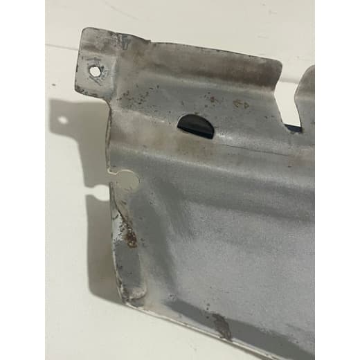 005549 Defletor Da Grade Volvo Vm L/D