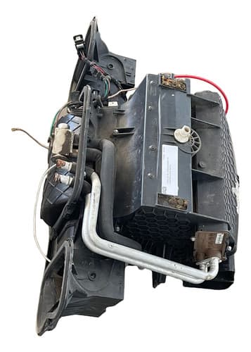 005666 Caixa De Ar Condicionado Vw Constellation Com Detalhe