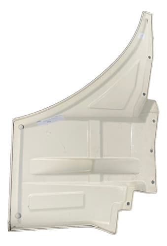 005547 Acabamento Do Paralama Volvo Fh L/e Com Detalhe
