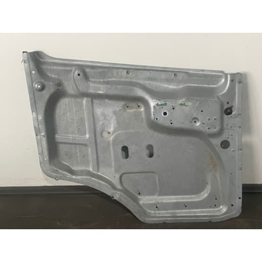 005567 - Forro de Porta Volkswagen Constellation - Cinza - Usado