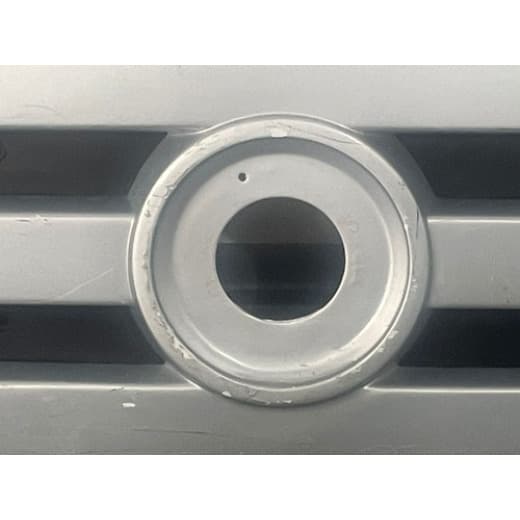 005574 - Grade Dianteira VW Worker 8120/8150/9150 com Detalhe - Usada