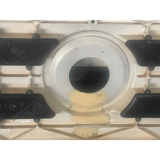 005574 - Grade Dianteira VW Worker 8120/8150/9150 com Detalhe - Usada