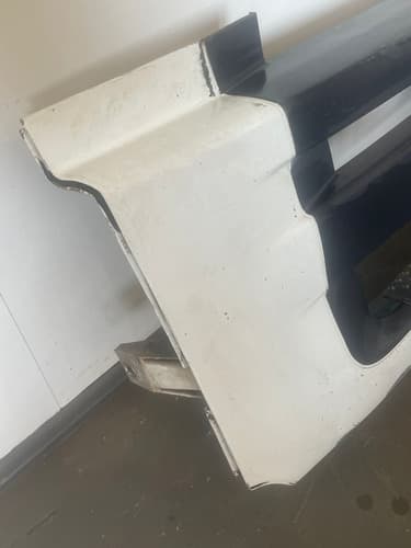 005560 2s2 807 071 Para Choque Volkswagen Constellation