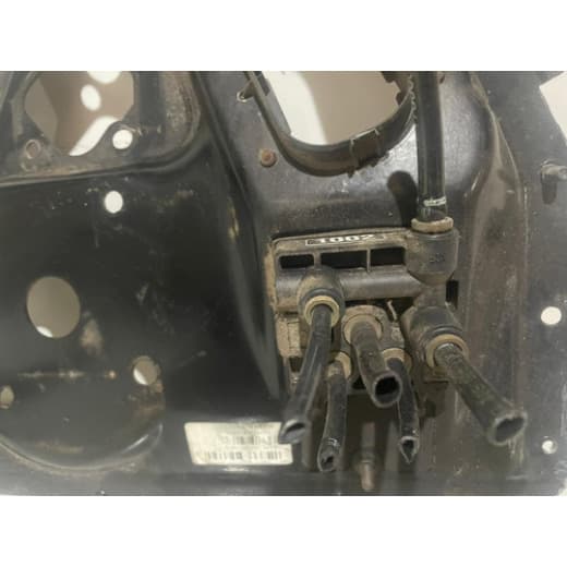005551 Suporte Placa Pedal Scania 1435867 R440 2014/2015