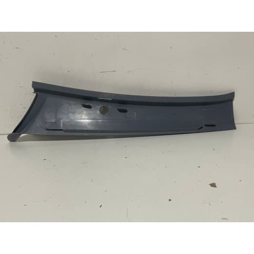 005788 Acabamento Coluna Mercedes-Benz Atego