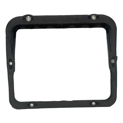 005798 Moldura Externa Caixa de Fusível MB Atego/Axor/Actros