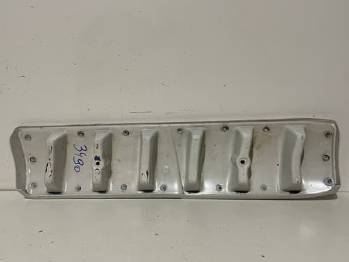 005525 Defletor Externo Ld Volkswagen Constellation Paralela