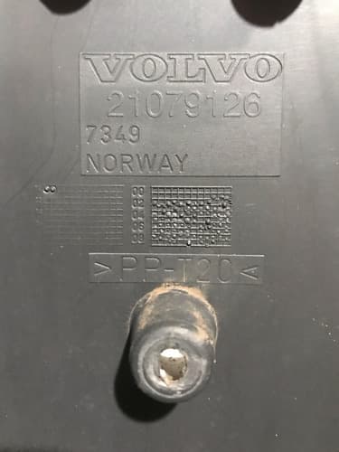 003956 Acabamento Tampa Coluna De Direção Volvo Fh