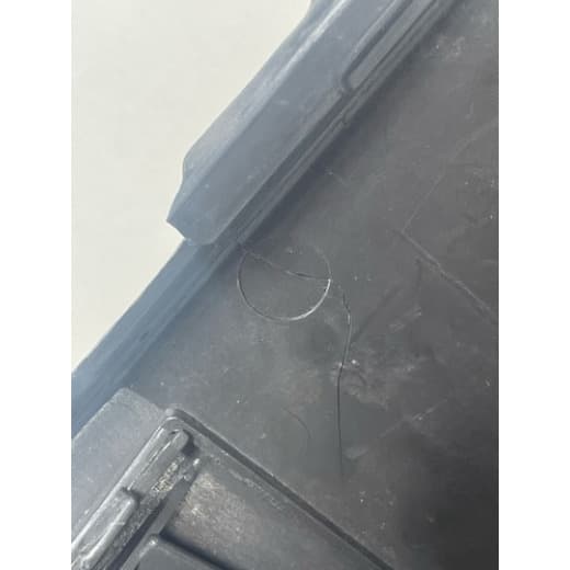004411 Acabamento Da Coluna Interna Iveco Com Detalhe