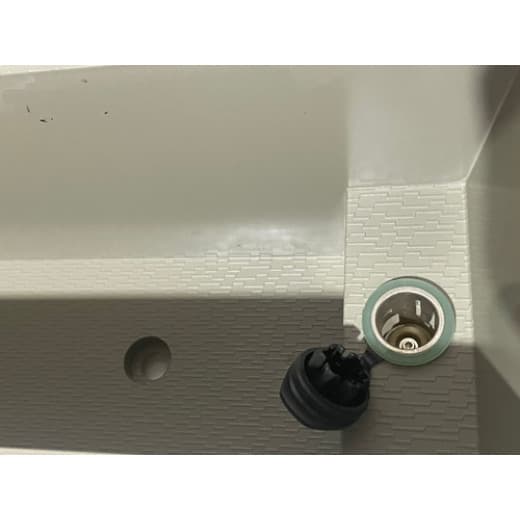 005135 Caixa de Ar Armazenamento Volvo FH Com Detalhe Sem Tampa
