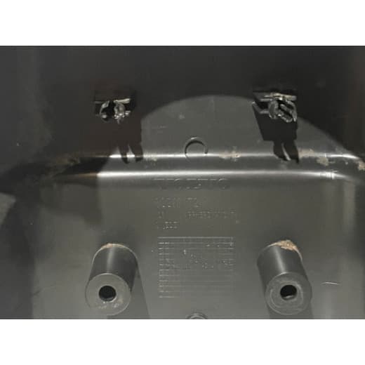 005722 Moldura Superior Chave Seta Volvo FH New com Detalhe