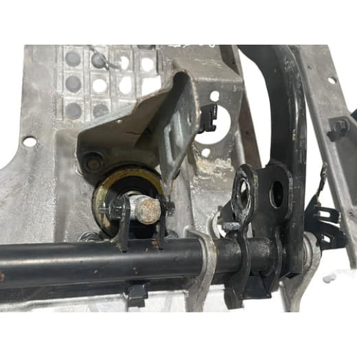 004719 Pedaleira Volvo FH 2011 - Não Completa, Sem Detalhe